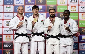Alpha en Bronze - Grand slam -Tajikistan